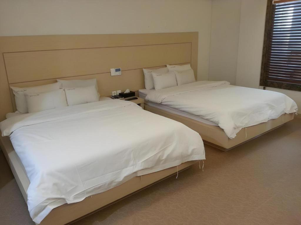 Hotel W ShinЧеджудо Экстерьер фото