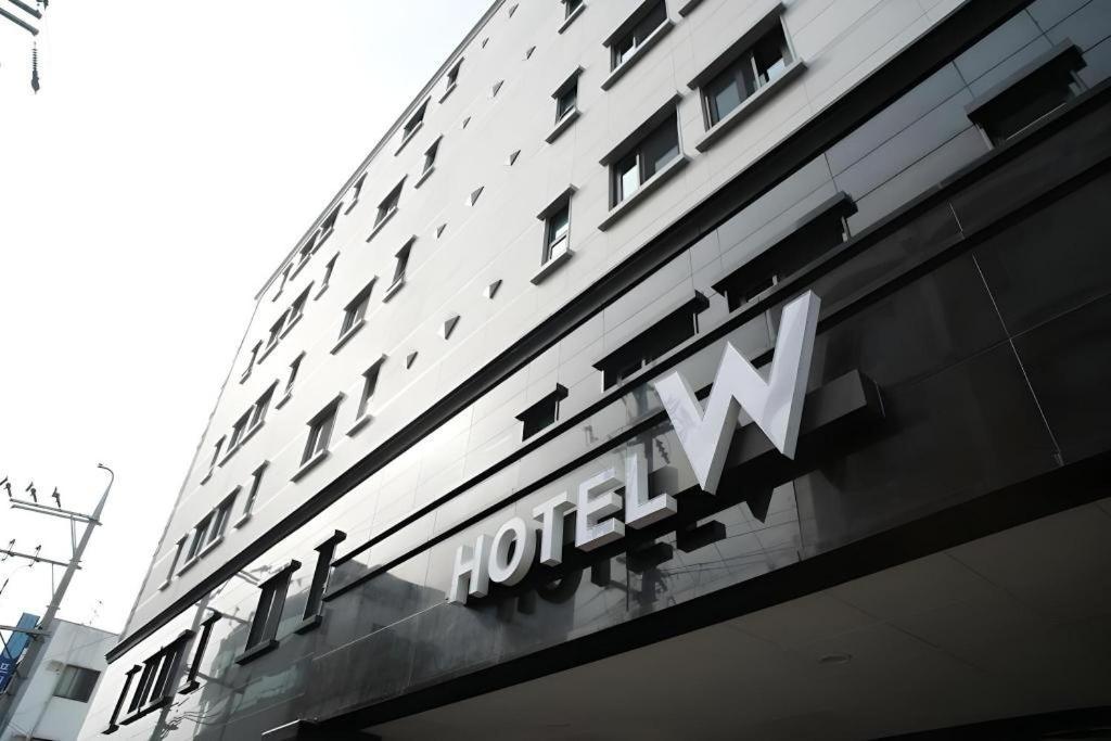 Hotel W ShinЧеджудо Экстерьер фото
