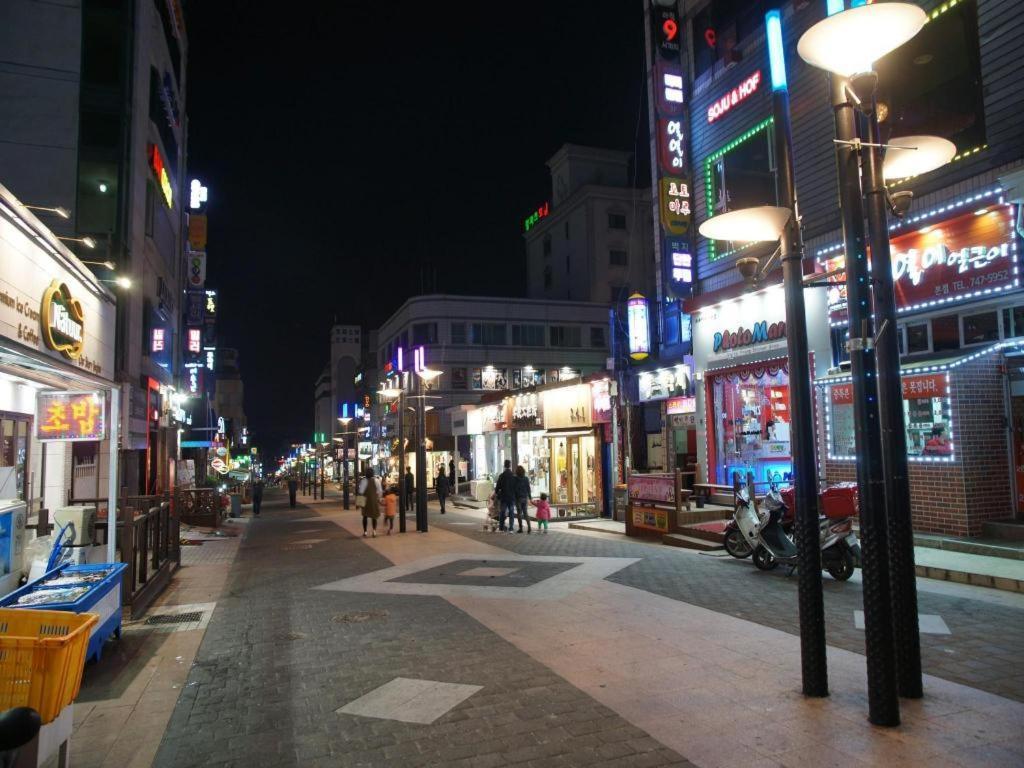 Hotel W ShinЧеджудо Экстерьер фото
