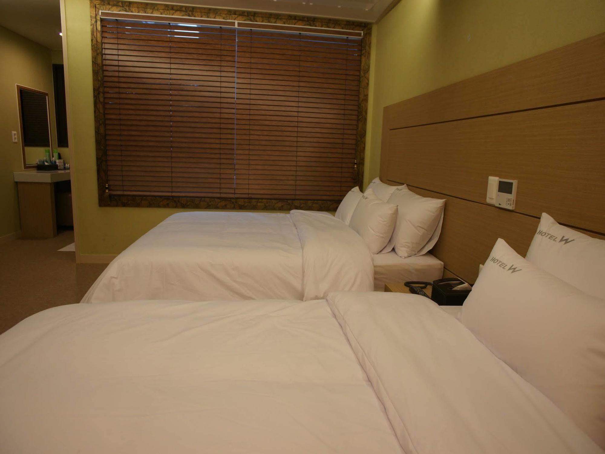 Hotel W ShinЧеджудо Экстерьер фото