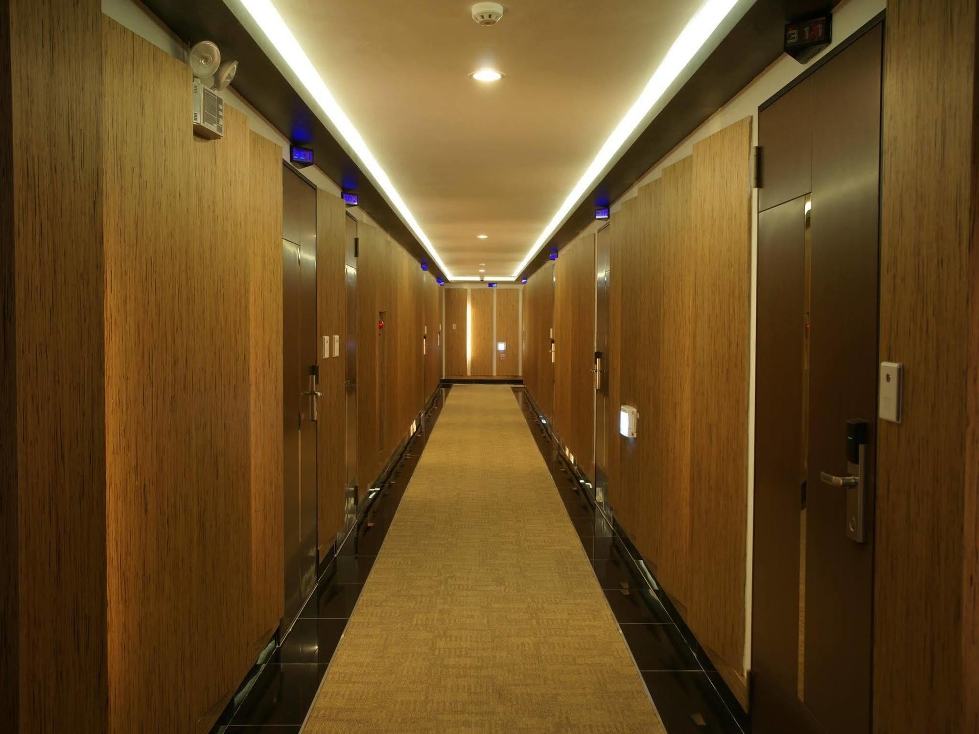 Hotel W ShinЧеджудо Экстерьер фото