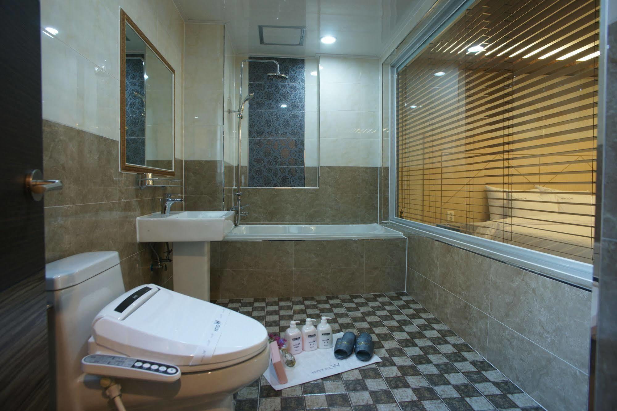 Hotel W ShinЧеджудо Экстерьер фото